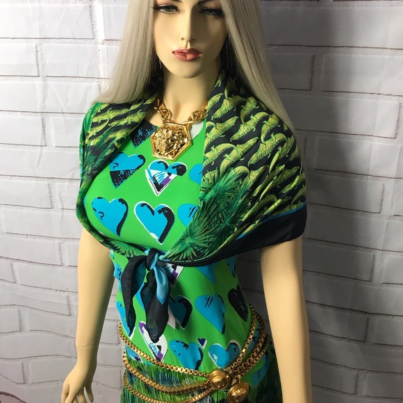 VERSACE - Picture 7 of 8